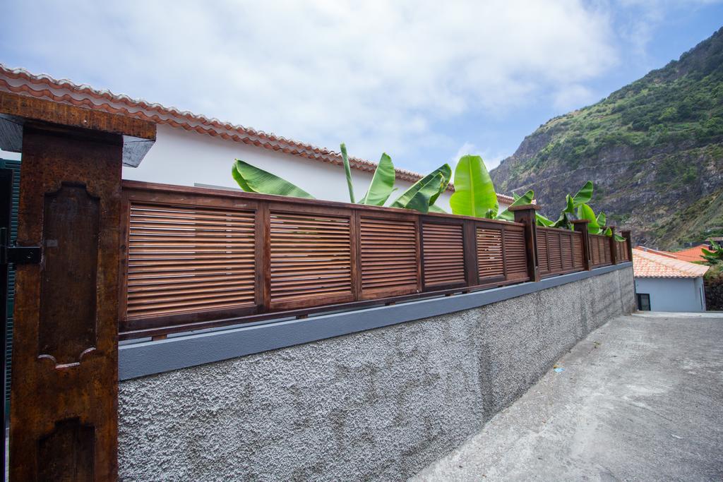 Oliveira'S Apartments - Madeira Island Ponta Delgada  Eksteriør billede