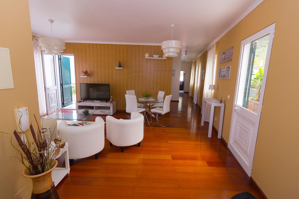 Oliveira'S Apartments - Madeira Island Ponta Delgada  Eksteriør billede